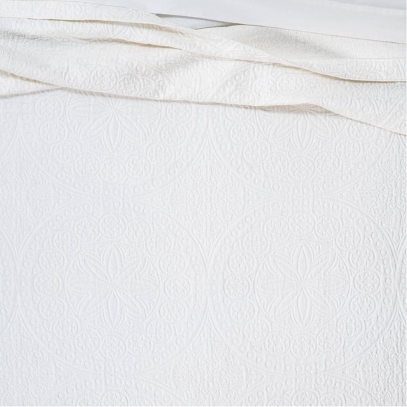 Threshold Bedding King Matelasse Medallion Comforter Sham Set